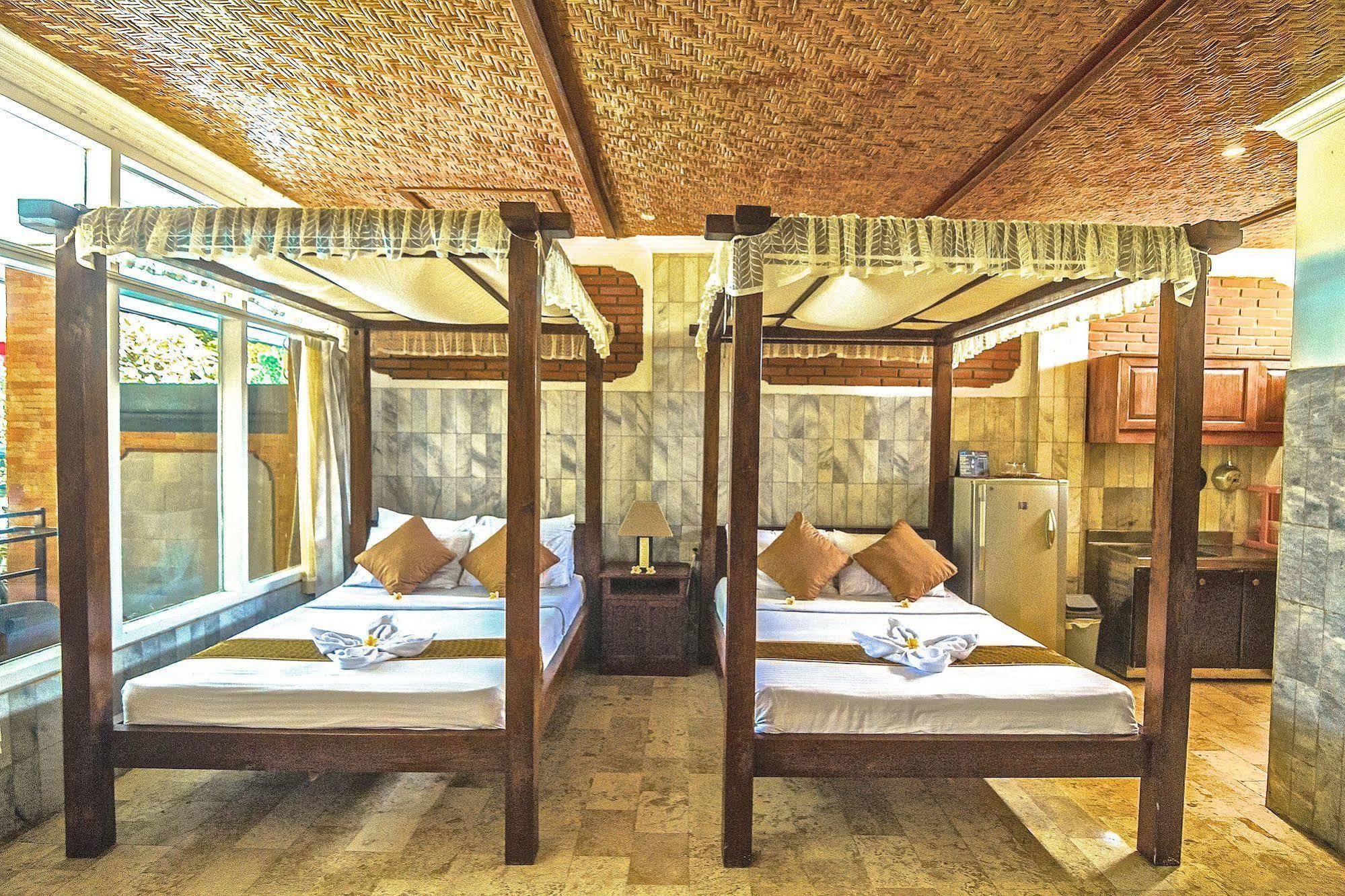 Puri Wisata Balinese Style Hotel Seminyak  Ngoại thất bức ảnh