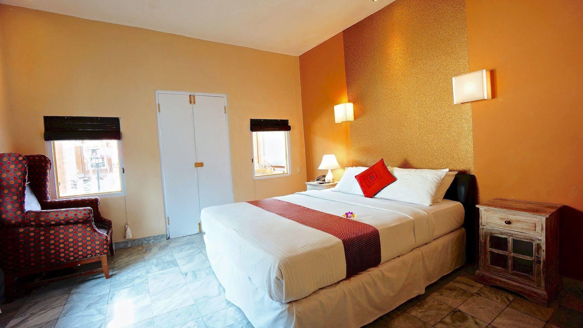 Puri Wisata Balinese Style Hotel Seminyak  Ngoại thất bức ảnh
